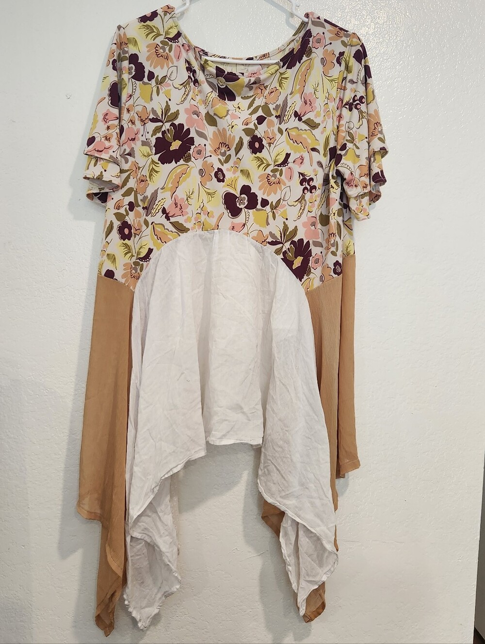 The Morgan Factory Mixed-Print Short Sleeve Handkerchief Hem Tunic. OSFM Nwot